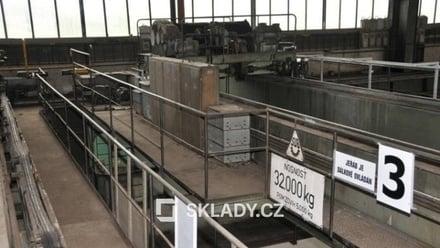 Pronájem skladu 5 000 m², Hradec Králové
