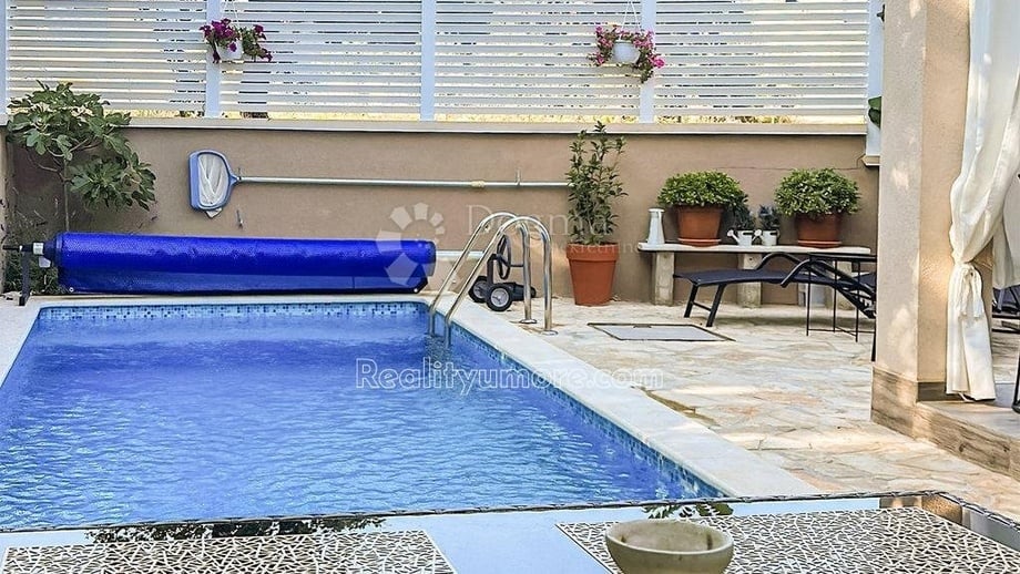 Prodej rodinné domy, 62 m² - Peroj