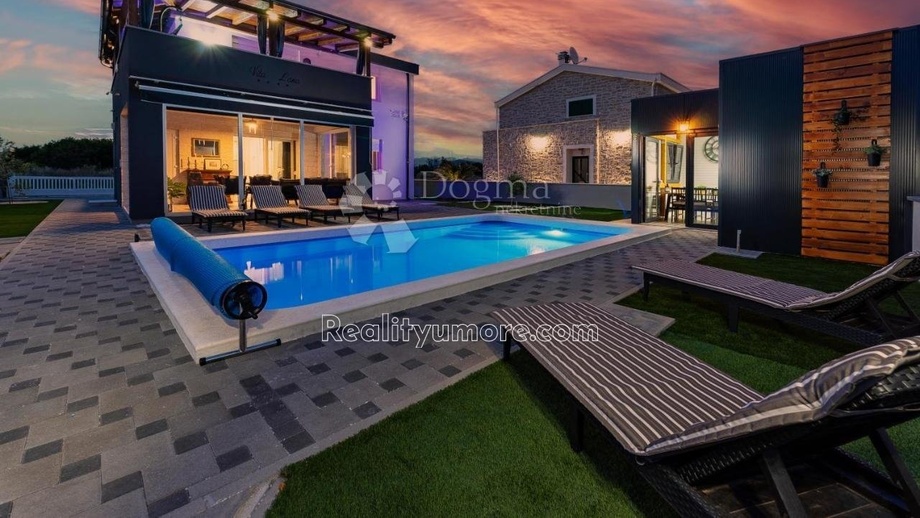 Prodej vila, 188 m² - Privlaka