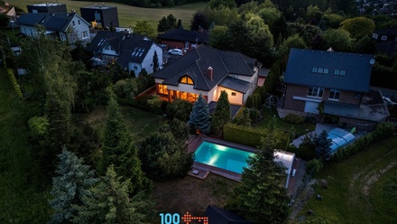 Prodej rodinného domu 400 m², Praha - Lipence