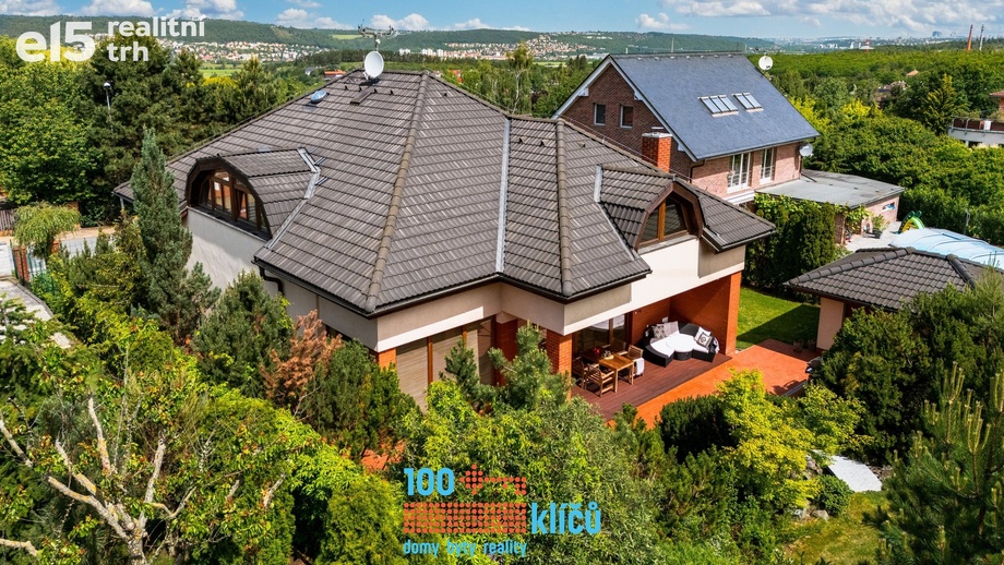 Prodej rodinného domu 400 m², Praha - Lipence