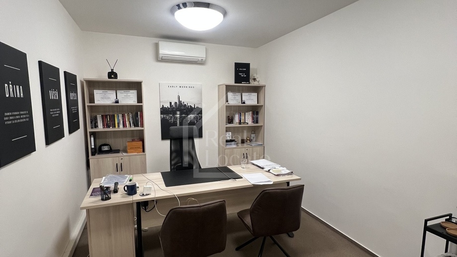 Pronájem kanceláře, 20 m² - Praha