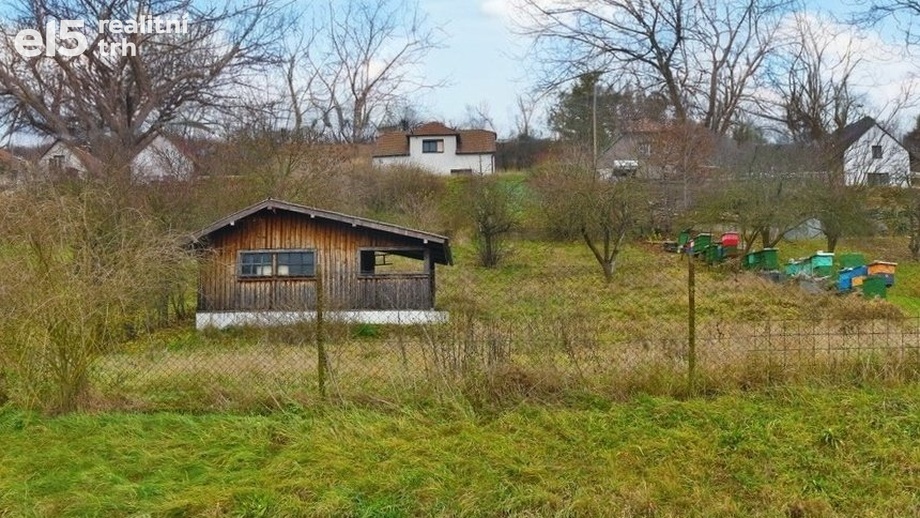 Prodej pozemky pro bydlení, 991 m² - Vinaře - Vinice