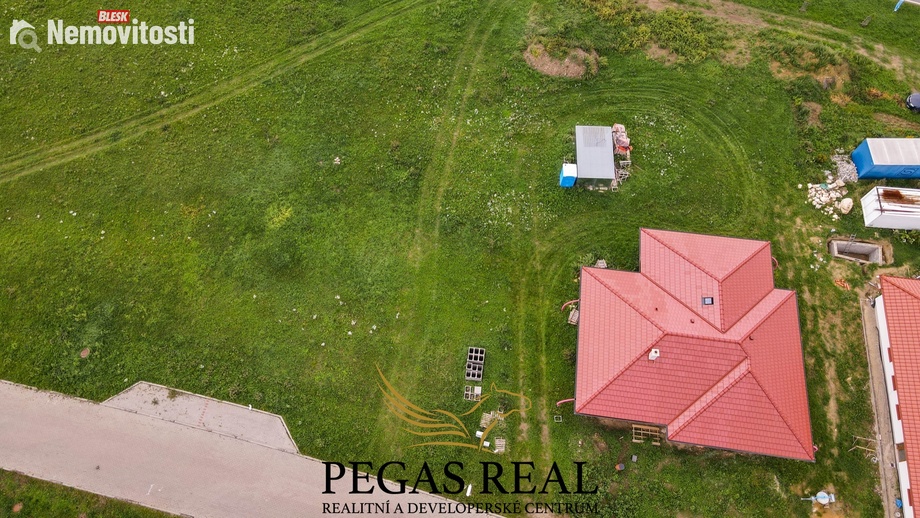 Prodej stavebního pozemku 766 m², Milovice