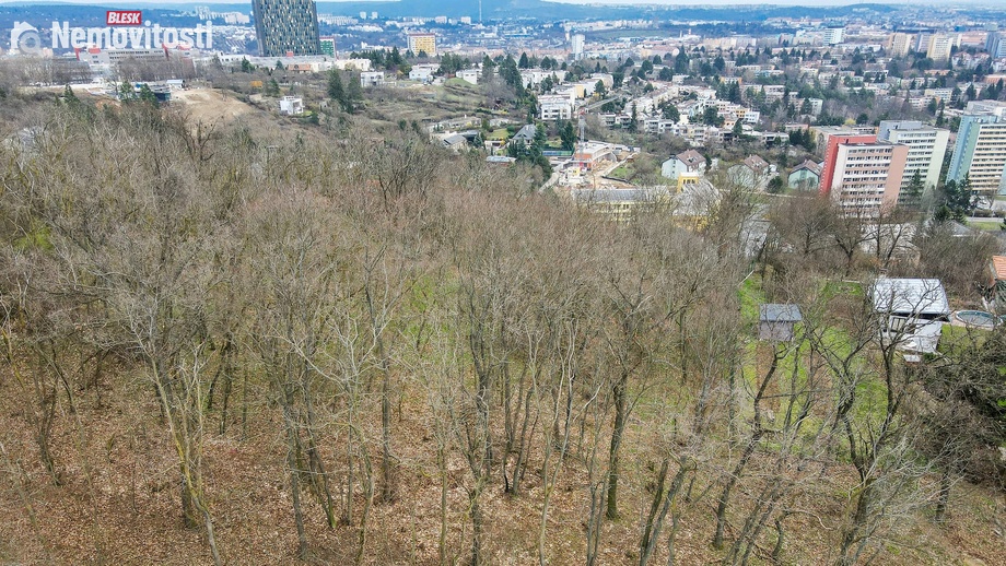 Prodej specifického pozemku 2 128 m², Brno