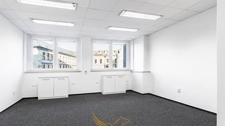 Pronájem kanceláře 215 m², Brno - Černá Pole
