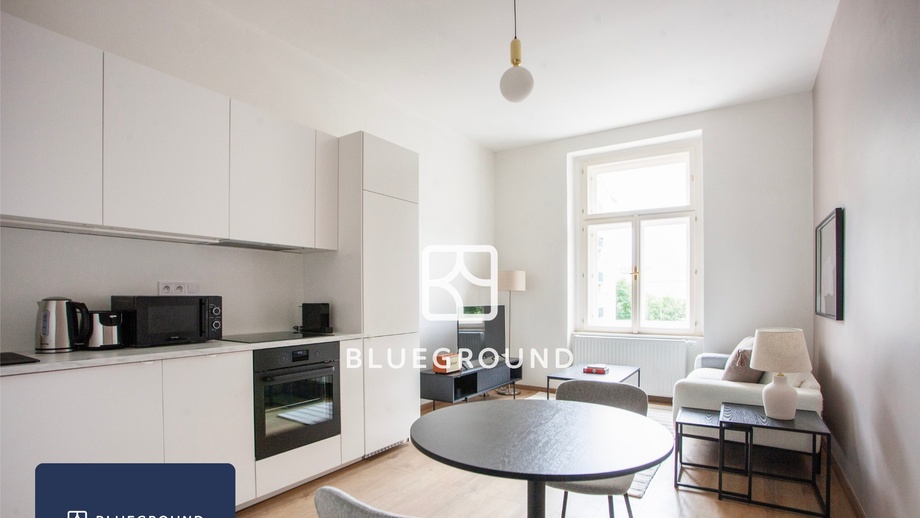 Pronájem byty 2+kk, 56 m² - Praha - Vršovice