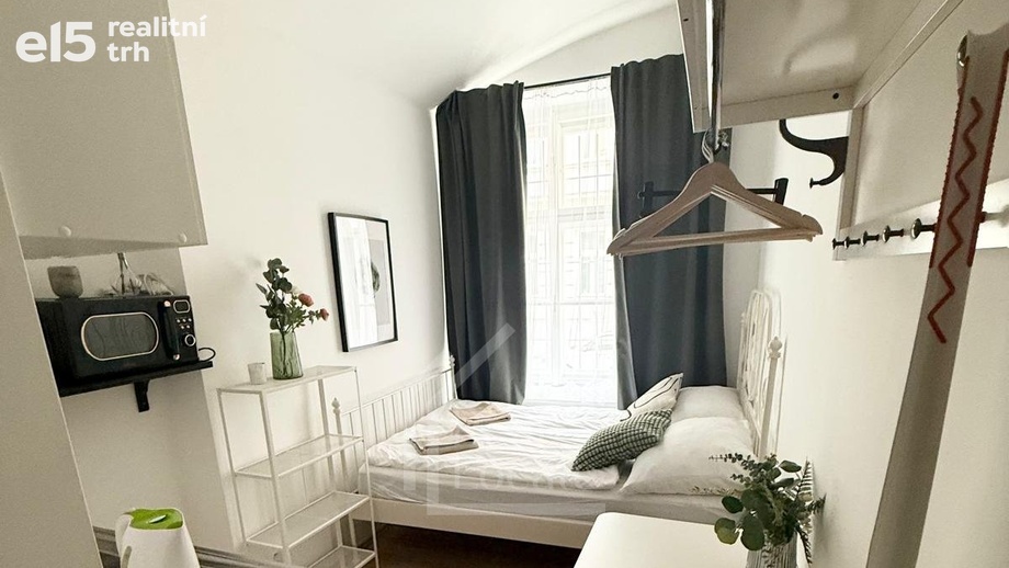 Pronájem byty 1+kk, 11 m² - Praha - Smíchov