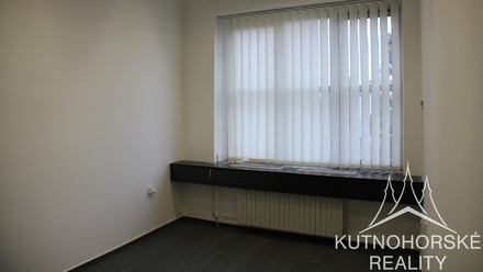 Pronájem kanceláře 13 m², Chrudim IV