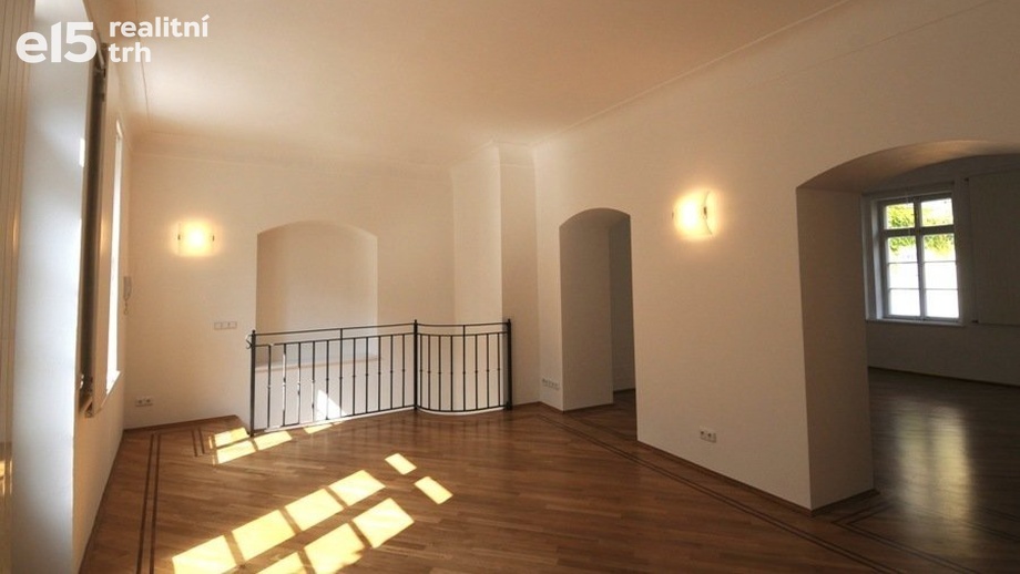 Pronájem atypické byty, 184 m² - Praha - Malá Strana