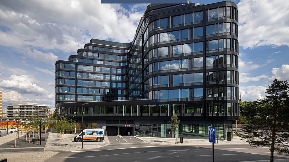 Pronájem kanceláře 1 850 m², Praha 10