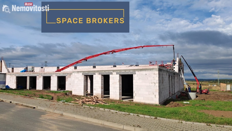 Pronájem skladu 1 016 m², Zlatníky-Hodkovice