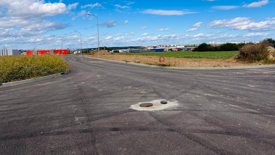 Prodej pozemky pro komerční výstavbu, 15 258 m² - Vestec