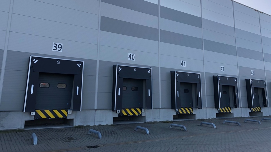 Pronájem skladu 20 000 m², Bor