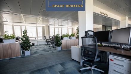 Pronájem kanceláře 440 m², Praha - Dejvice