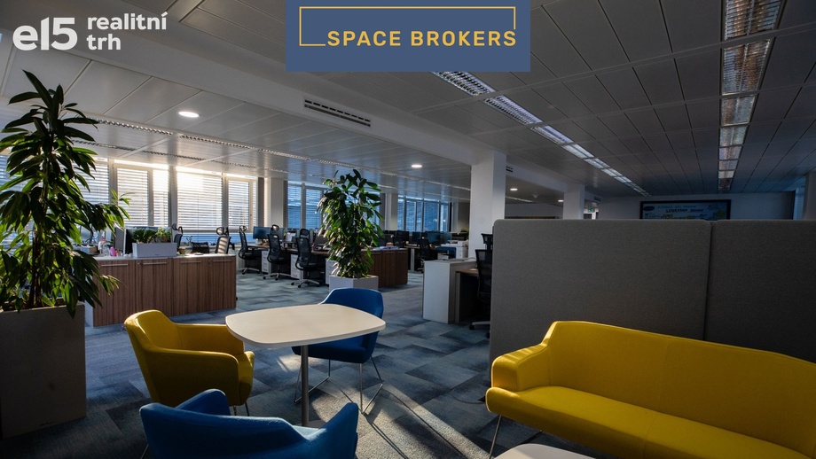 Pronájem kanceláře 440 m², Praha - Dejvice