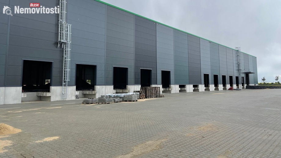 Pronájem skladu 2 304 m², Olomouc