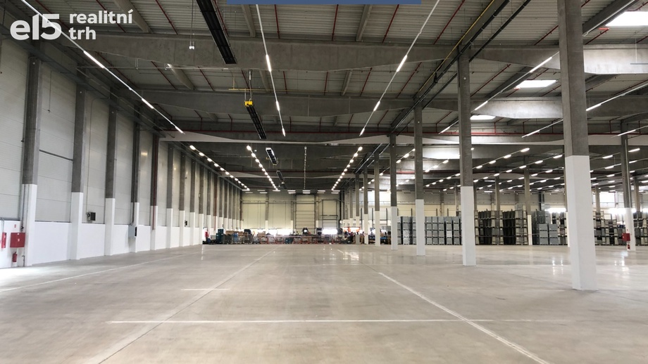 Pronájem skladu 11 600 m², Štěnovice