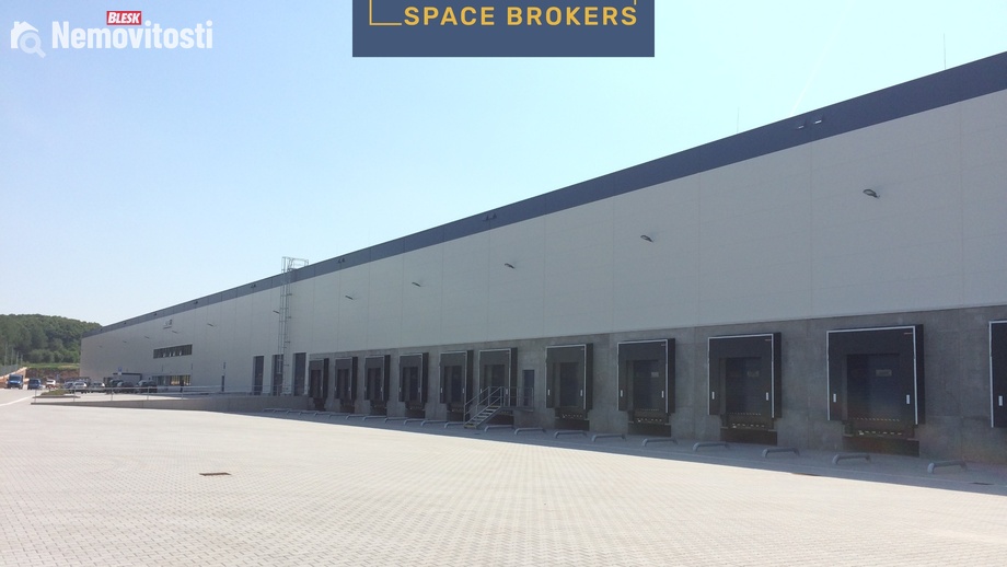 Pronájem skladu 21 000 m², Stříbro