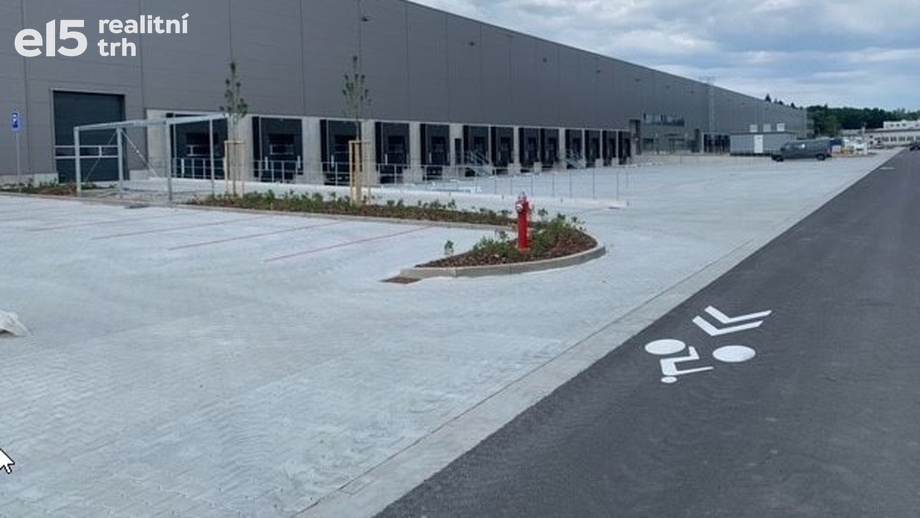 Pronájem sklady, 7 973 m² - Pardubice - Rosice