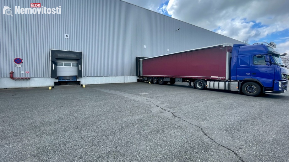 Pronájem skladu 963 m², Zdiby