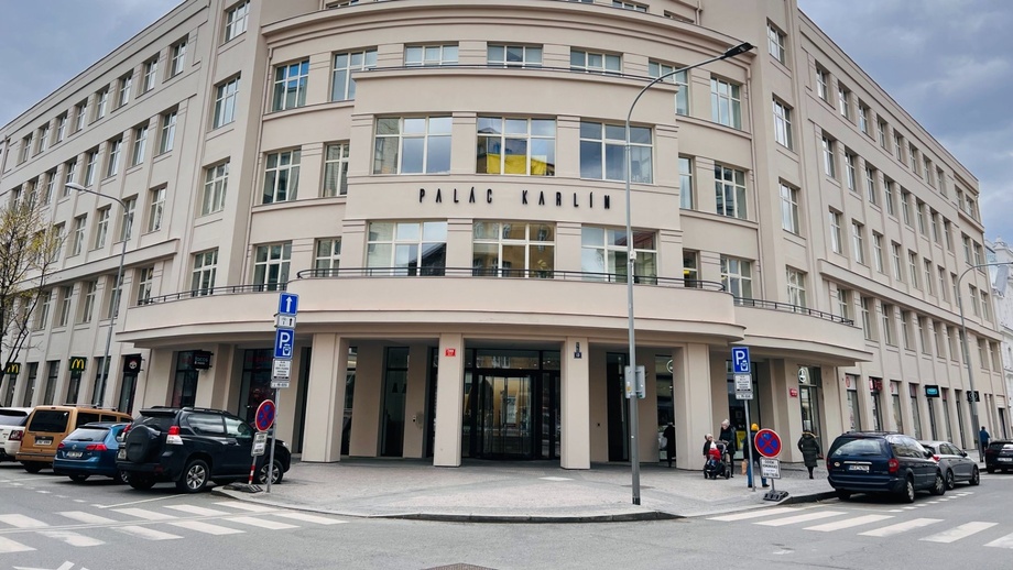 Pronájem kanceláře 1 080 m², Praha