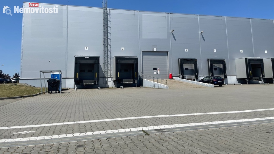 Pronájem skladu 2 306 m², Olomouc - Nemilany