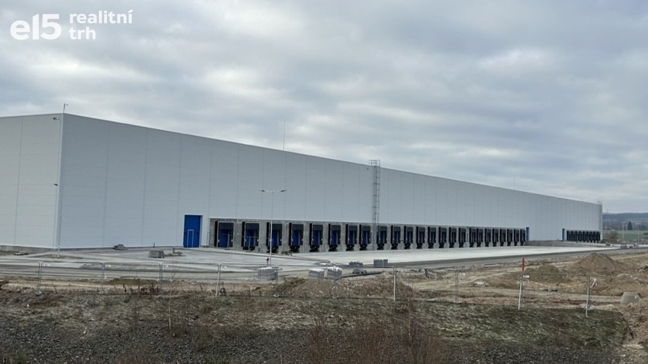 Pronájem skladu 10 000 m², Přehýšov