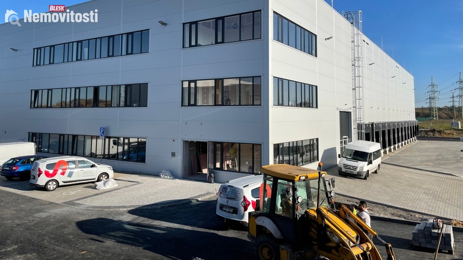 Pronájem skladu 5 994 m², Ostrava - Poruba