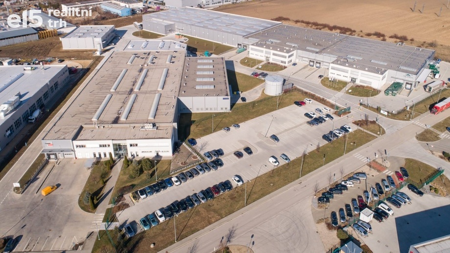 Pronájem sklady, 6 000 m² - Vráble