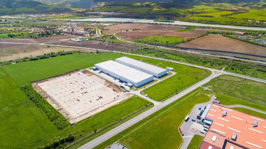 Pronájem sklady, 37 486 m² - Gbeľany