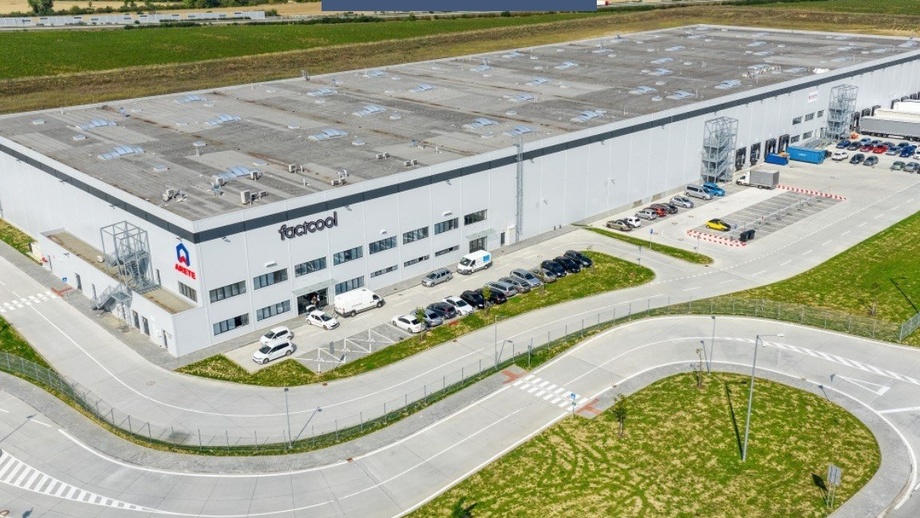 Pronájem sklady, 17 400 m² - Nové Mesto nad Váhom