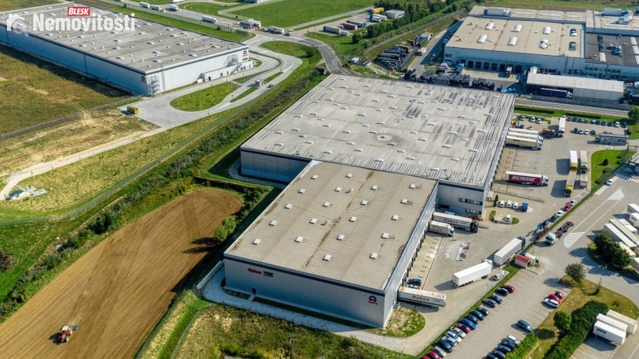 Pronájem skladu 14 750 m², Nové Mesto nad Váhom, Slovensko