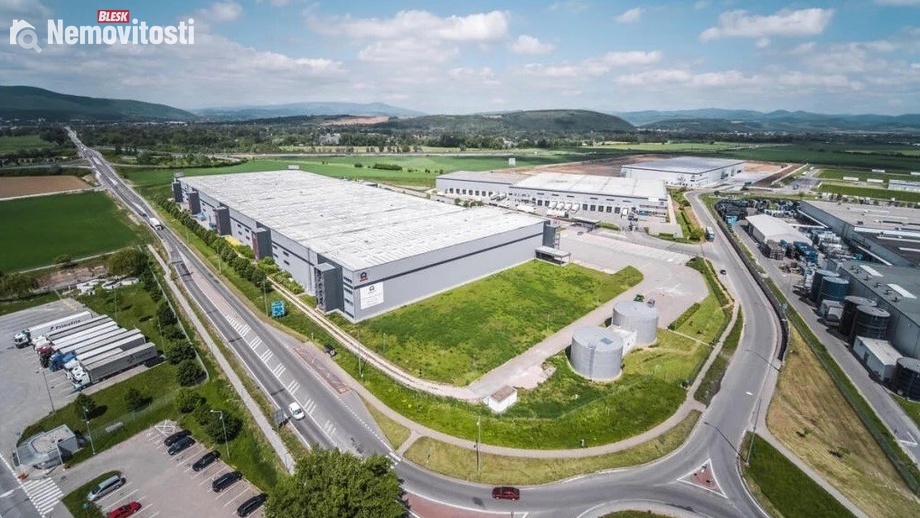 Pronájem skladu 4 000 m², Nové Mesto nad Váhom, Slovensko
