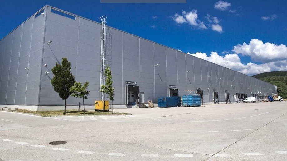Pronájem sklady, 6 400 m² - Bratislava-Rača