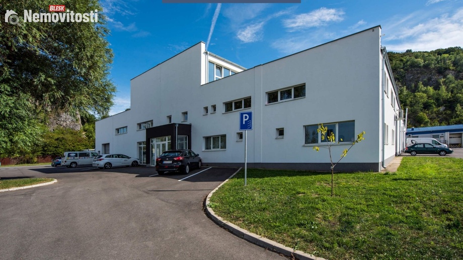 Pronájem skladu 1 710 m², Bratislava-Devínska Nová Ves, Slovensko