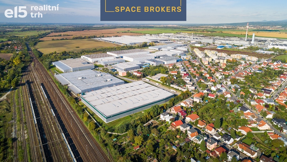 Pronájem skladu 4 422 m², Bratislava-Devínska Nová Ves, Slovensko