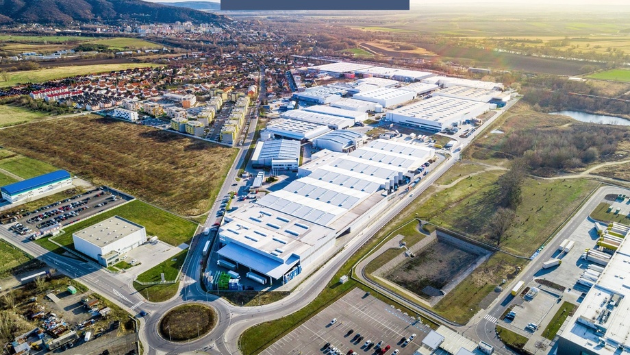 Pronájem sklady, 14 627 m² - Bratislava-Devínska Nová Ves