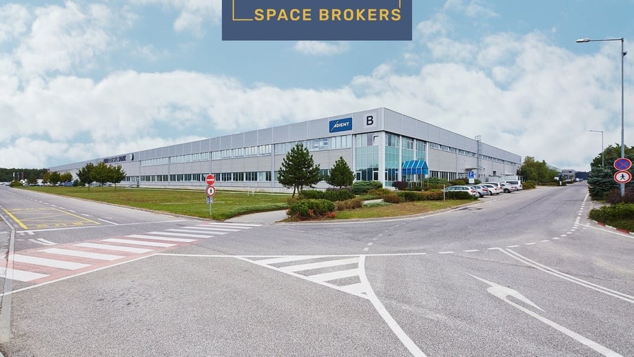 Pronájem sklady, 31 076 m² - Lozorno