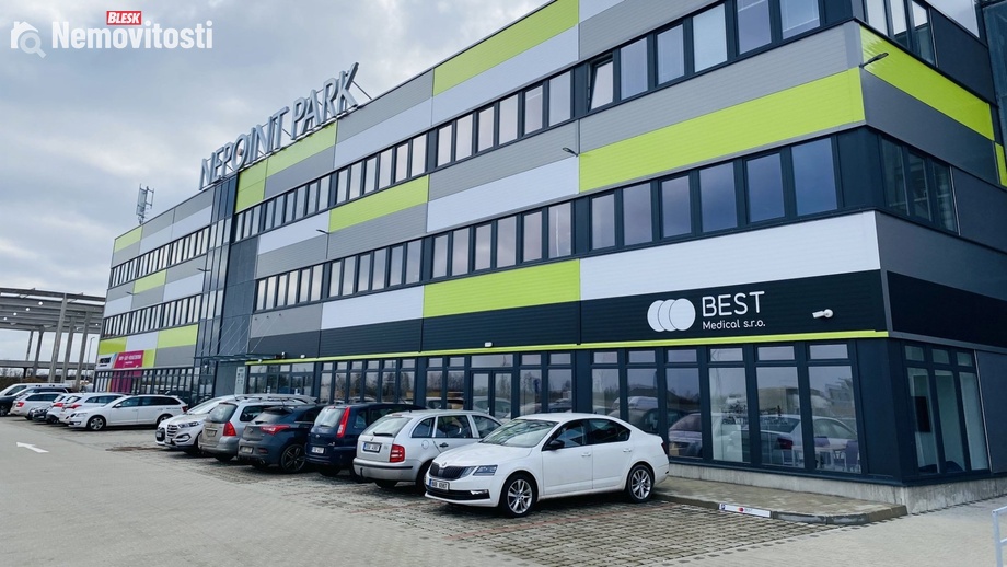 Pronájem obchodního prostoru 686 m², Nehvizdy