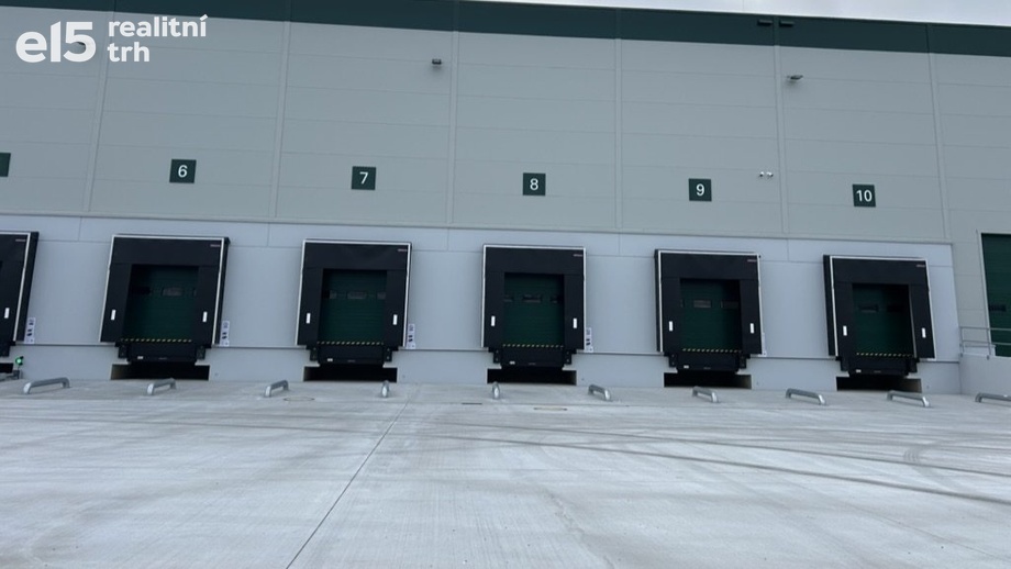 Pronájem skladu 10 000 m², Heřmanova Huť