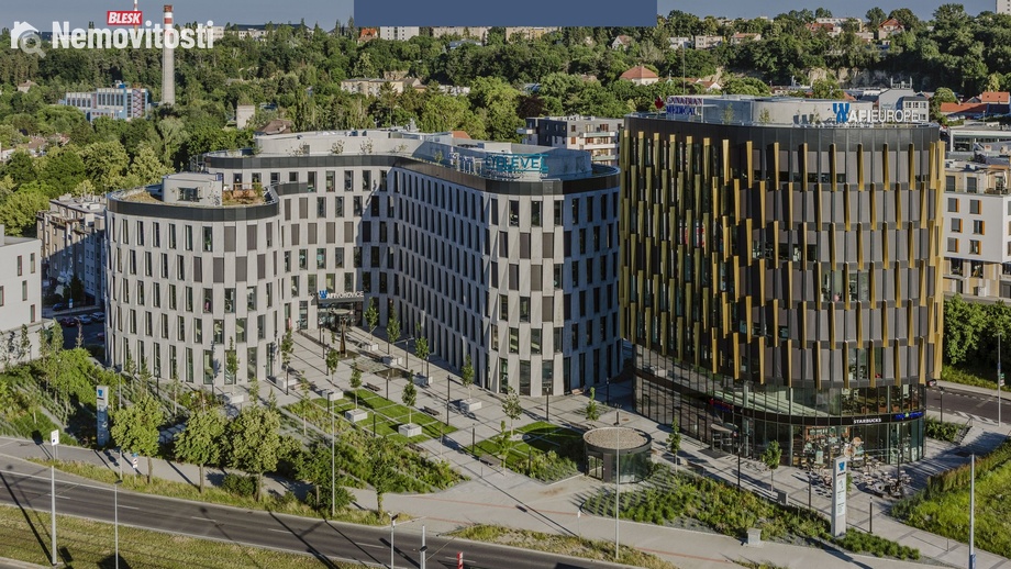 Pronájem kanceláře 1 000 m², Praha - Vokovice