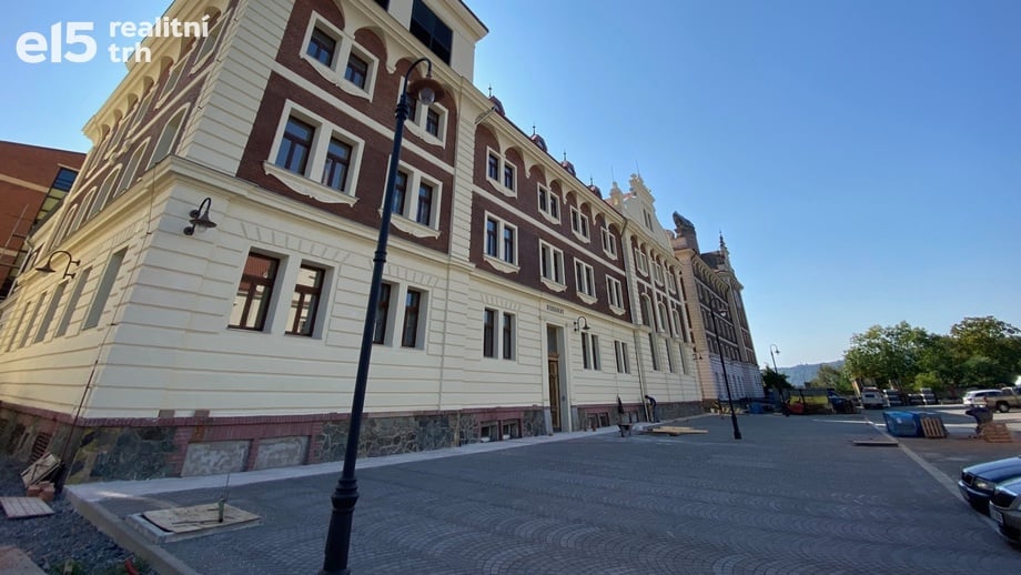 Pronájem kanceláře, 4 000 m² - Praha 4