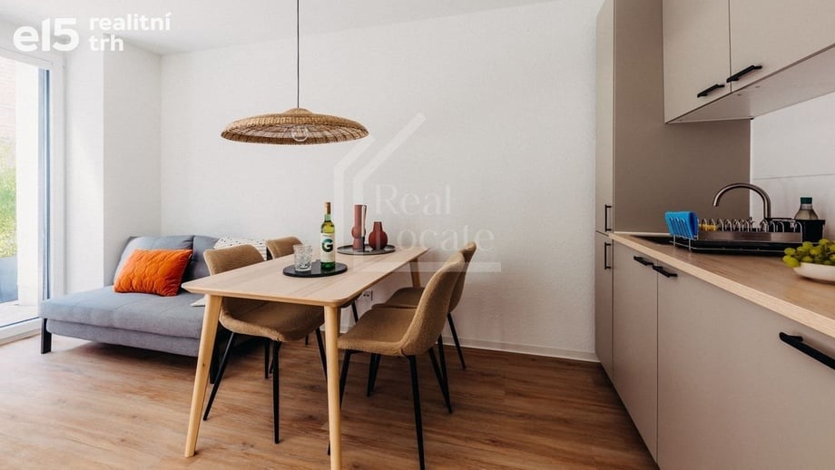 Pronájem byty 1+kk, 33 m² - Praha - Vysočany