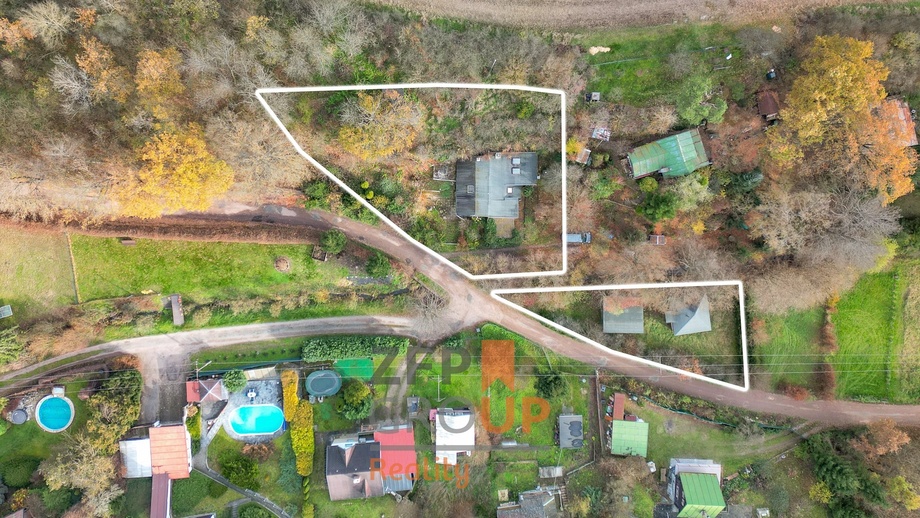 Prodej 1 627 m², Březina