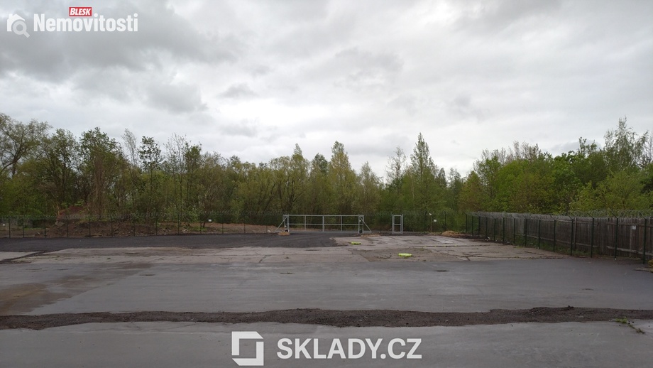 Pronájem komerčního pozemku 2 000 m², Krupka