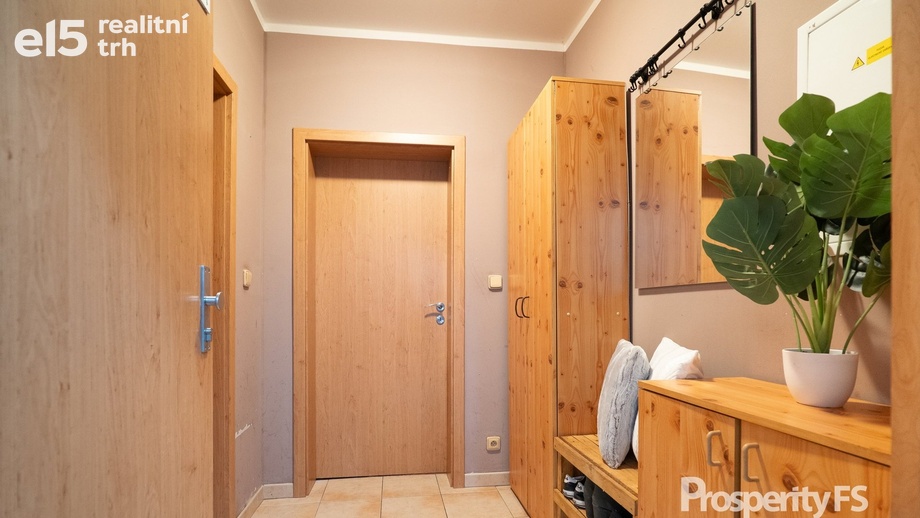 Prodej byty 2+kk, 48 m² - Řevničov