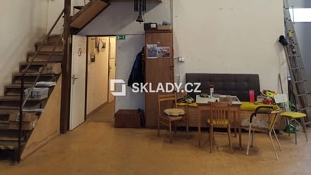 Pronájem skladu 1 075 m², Třebíč