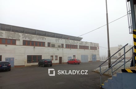 Pronájem skladu 1 075 m², Třebíč