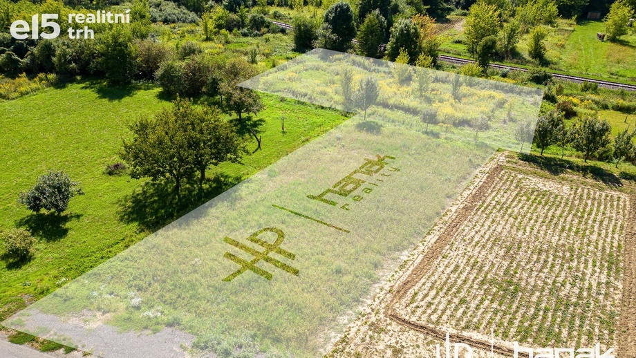 Prodej stavebního pozemku 1 812 m², Nemotice